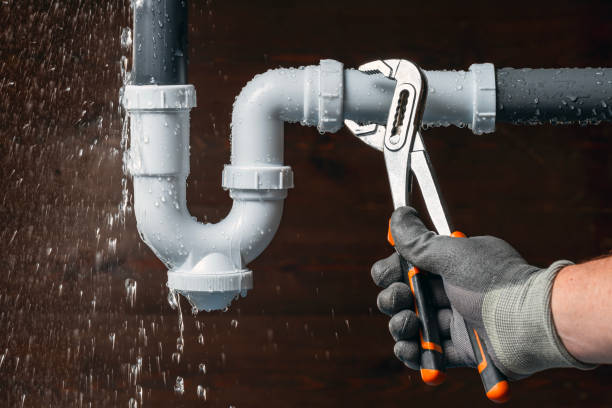 Professional Emergency Plumber technician working in Polkville, NC